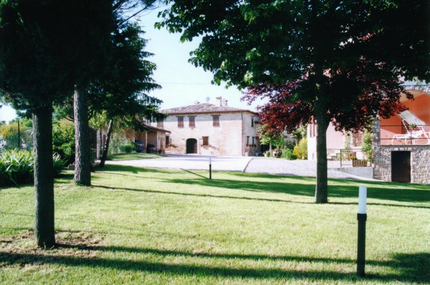 Agriturismo Il Borghetto Montefalco Exteriör bild