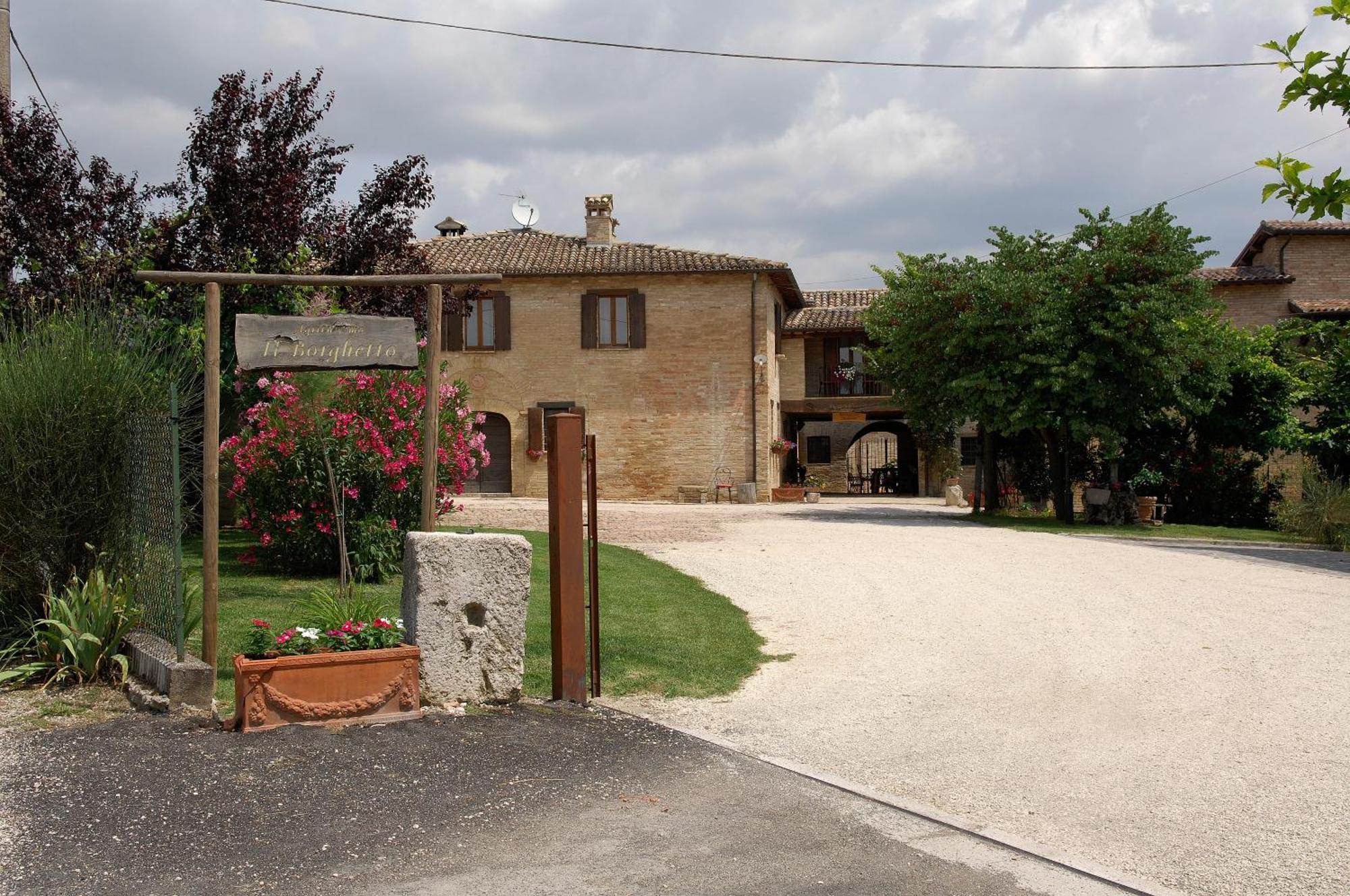 Agriturismo Il Borghetto Montefalco Exteriör bild
